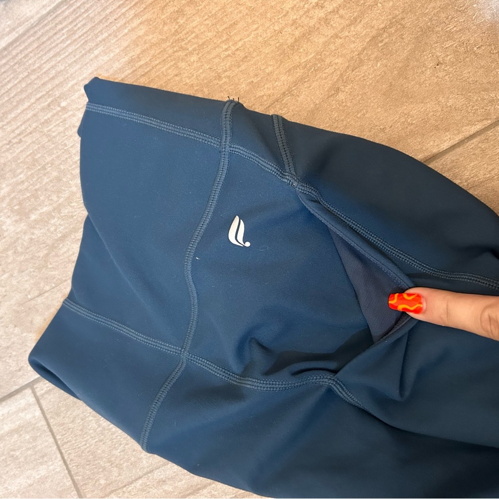 FABLETICS LEGGINGS - Picture 2 of 2